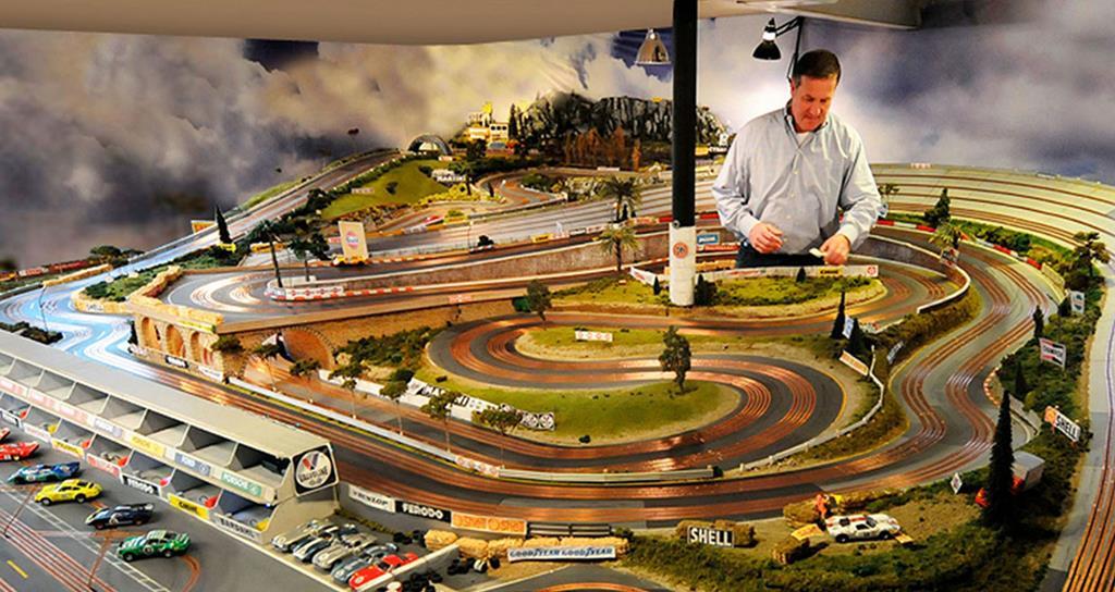 My first encounter with a slot car track had me wondering if perhaps I had accidentally traveled back in time 50 years.My father had told me about the days of racing slot cars but as for me, they tracks were long gone.Today, in between a visit to Sears and a frozen yogurt supplier my4/5(4).