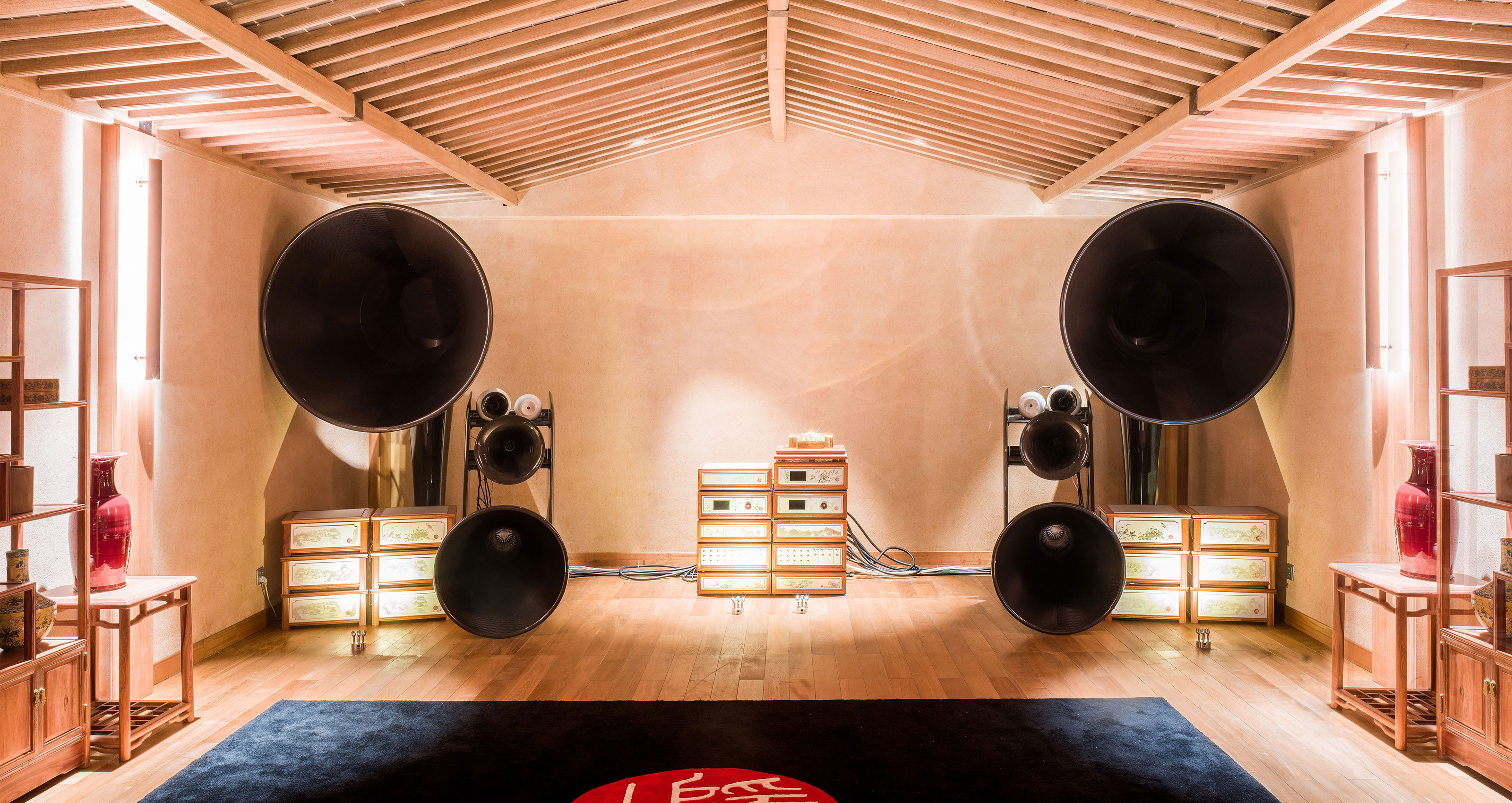 ESD Acoustic: full-horn system