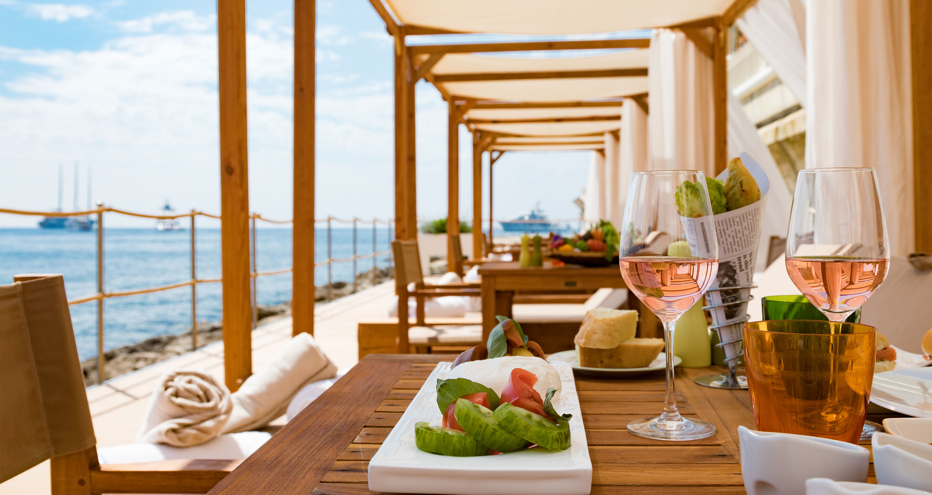 Monte-Carlo Bay Hotel & Resort: Sea Bay  