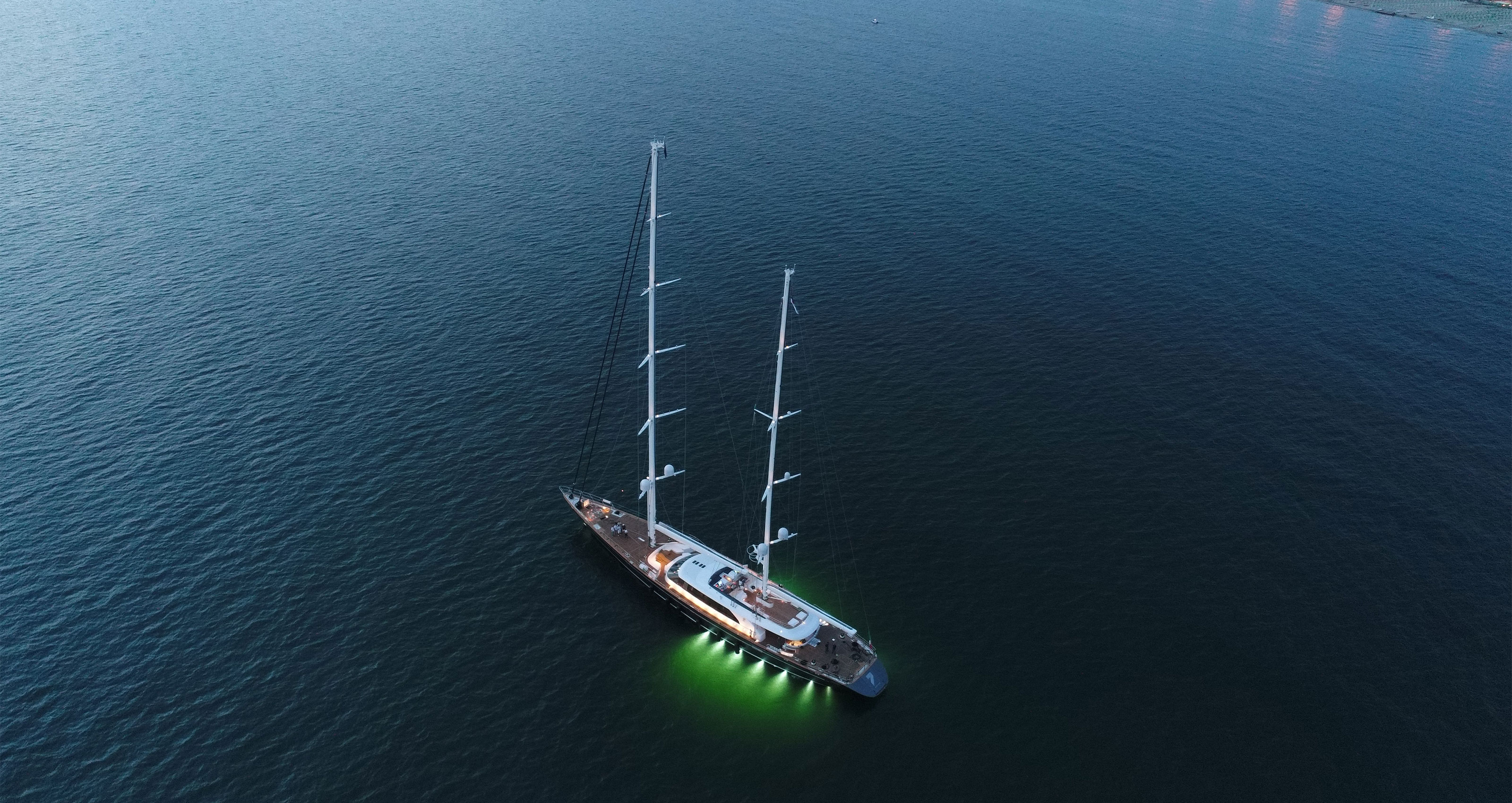 Perini Navi: Seven